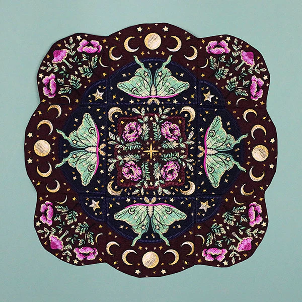 Celestial Botanical Luna Moth Table Center Set (Applique) - Image 34