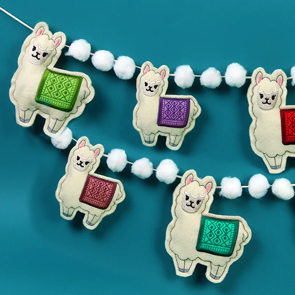 Fa la la Llama (In-the-Hoop) - Image 2