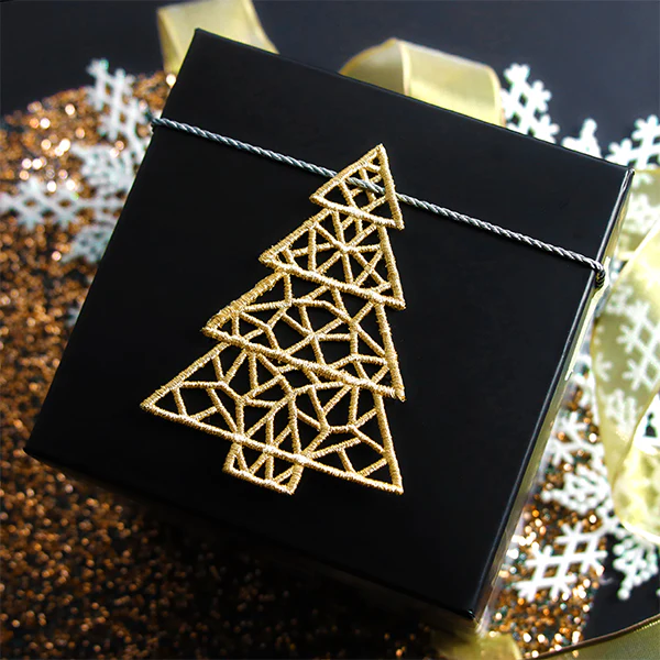 Festive Tidings Christmas Tree (Lace) - Image 8