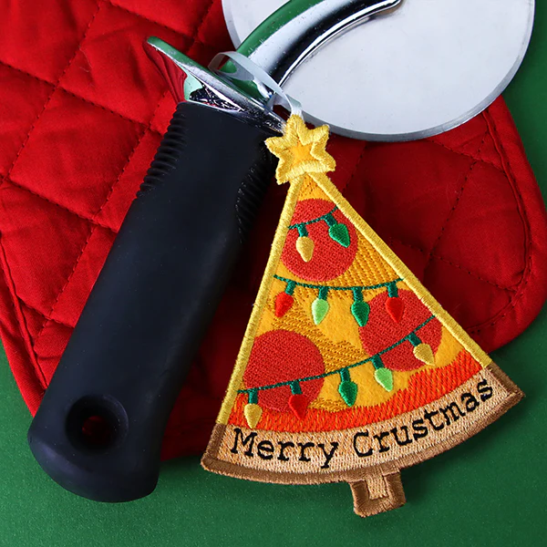 Merry Crustmas Pizza Tree (Ornament) - Image 4