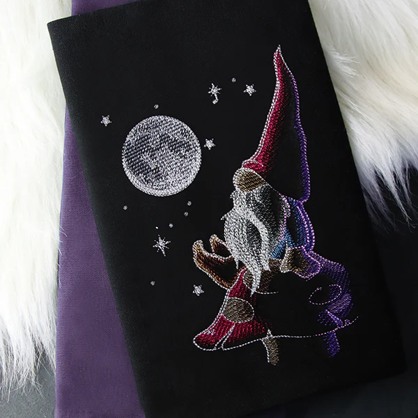 Moon Gazing Gnome - Image 11